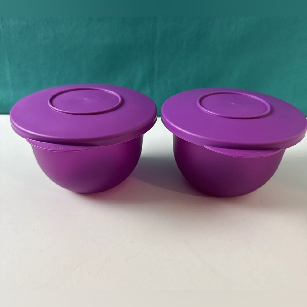 Tupperware Impressions SET OF 2 mini bowls -550mL with Lids NEW